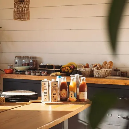 Sayulita Surfhouse Couette-café *