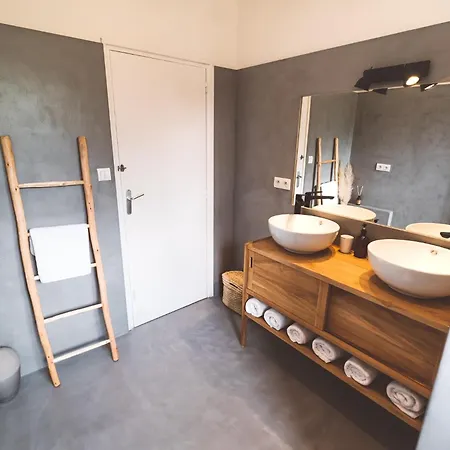 Sayulita Surfhouse Couette-café *